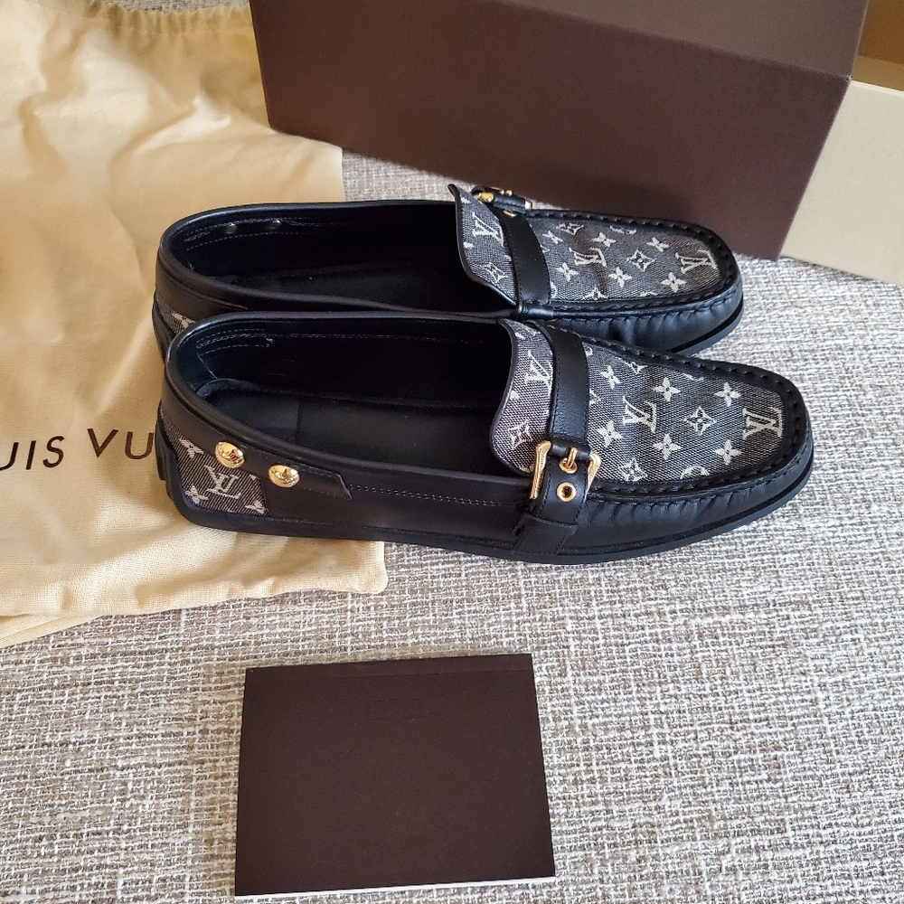 Louis Vuitton Monogram Loafers Authentic - Picture 4 of 13